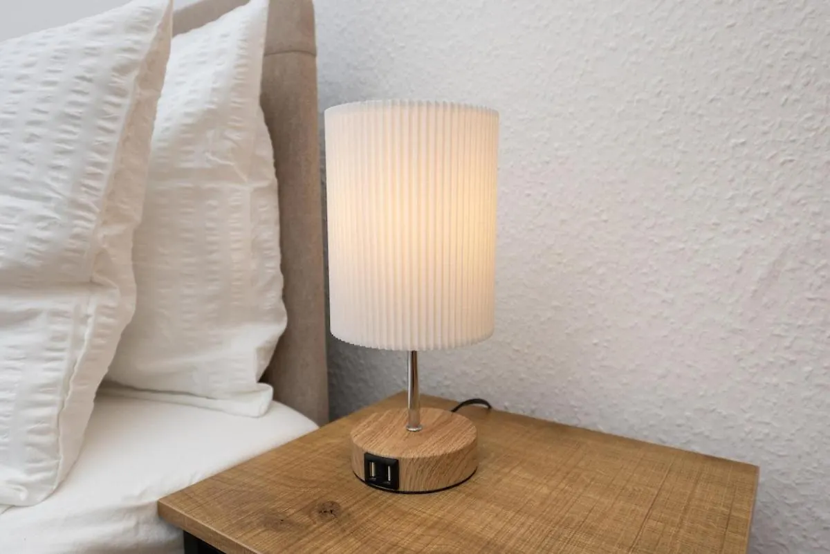 Japandi Apartment With Washer, Kitchen & Netflix Near Schoenhauser Allee 독일